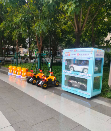 共享越野车应用案例—商场外广场