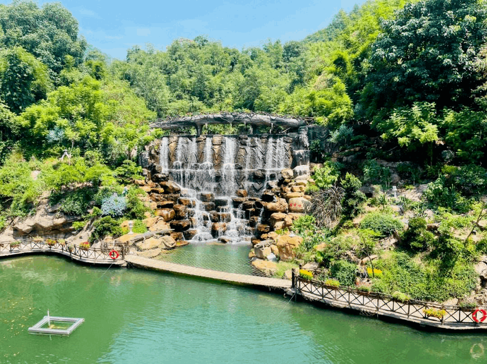 热门漂流景区，有效营业天数达到100%