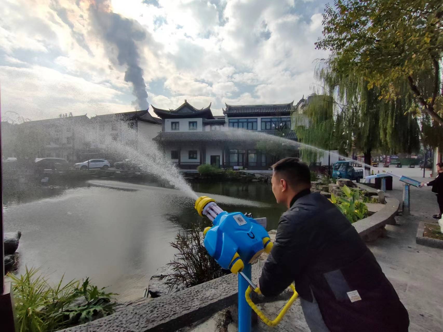 古镇水枪热，云南又一旅游古镇落地优必享共享水枪